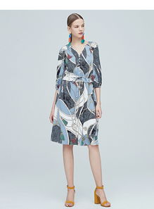 【服裝潮牌在哪里拿貨歐萊雨長(zhǎng)袖連衣裙】- 